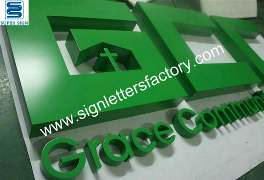 painted stainless steel letter sign 03